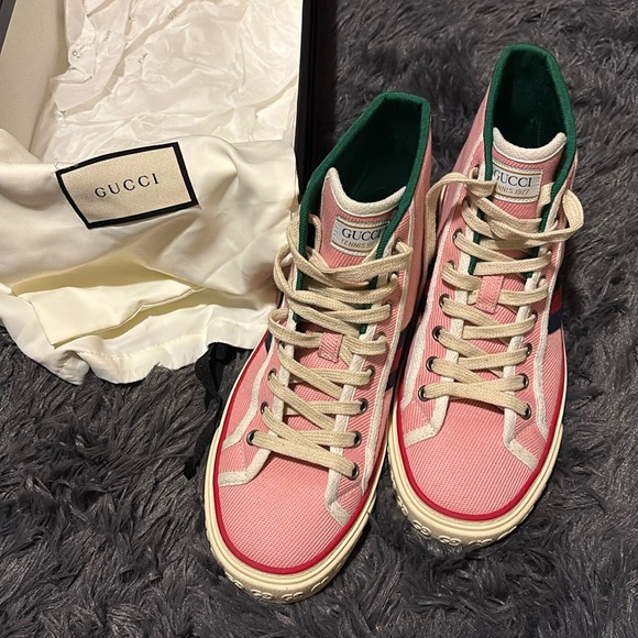 Gucci 1977 pink sneakersrs size Italian 38 US 8 - Picture 1 of 5